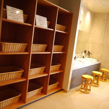 Hearts Capsule Hotel & Spa Hakata Fukuoka  Extérieur photo