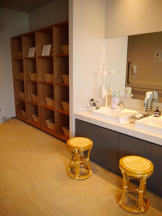 Hearts Capsule Hotel & Spa Hakata Fukuoka  Extérieur photo